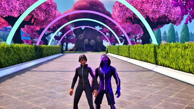 Astra und Asuxya Royale