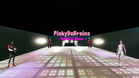PinkyDaBrains Fashion Show🧠