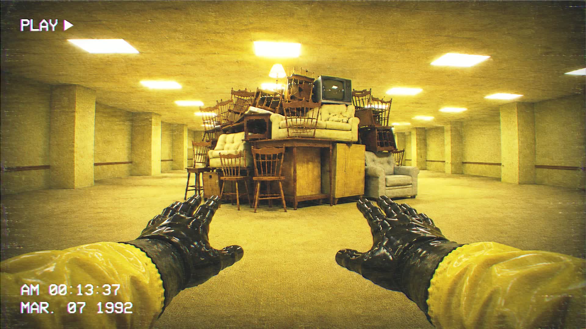 BACKROOMS: FIRST CONTACT [HORROR]