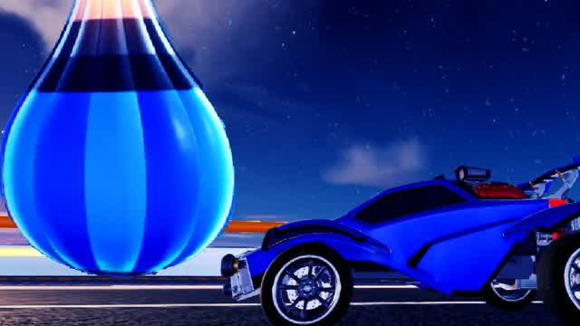 Por encima del agua.